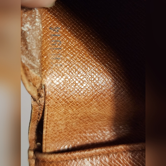 Louis Vuitton Monogram Portefeiulle Elise Trifold Wallet - Picture 10 of 10